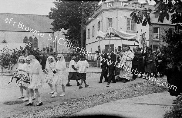 CORPUS XTI PROCESSION CANOPY REV.J.O'DOWD CELEB, REV.J.WINS DEACON, REV.MCCARRICK SUBD.